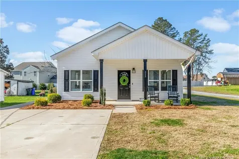 323 W Wooddall Street Benson NC 27504