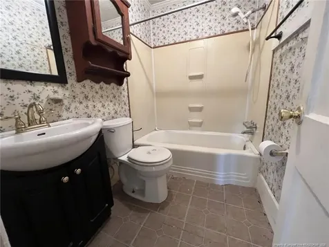 1205 Eisenhower Street Lumberton NC 28358