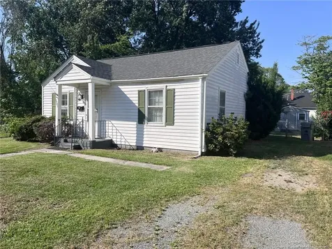 1205 Eisenhower Street Lumberton NC 28358