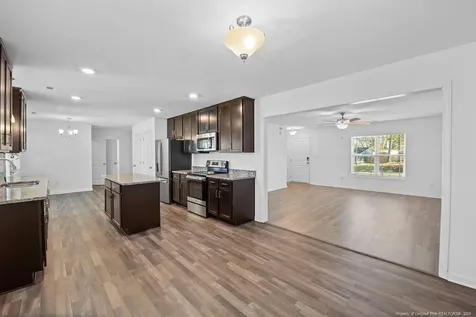 6915 Wickersham Road Fayetteville NC 28314