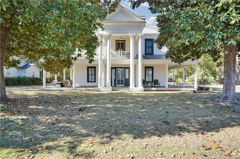 115 N Magnolia Street Raeford NC 28376