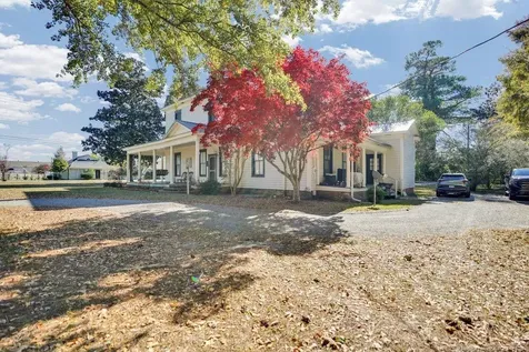 115 N Magnolia Street Raeford NC 28376