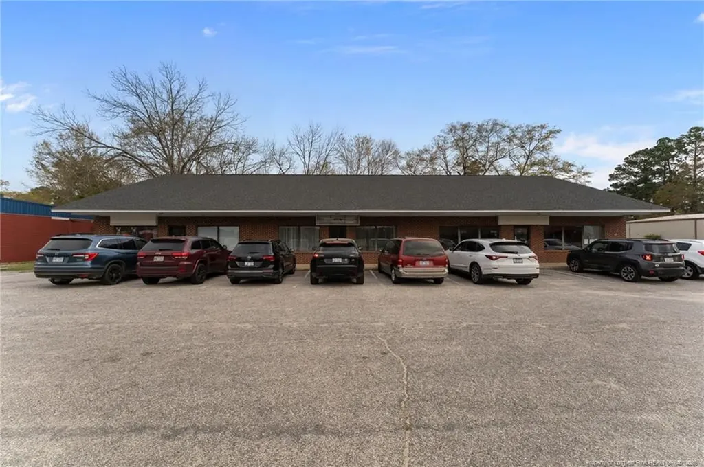402-406 Harris Avenue Raeford NC 28376