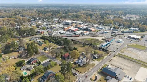 402-406 Harris Avenue Raeford NC 28376