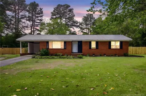 634 Pleasant Loop Fayetteville NC 28311