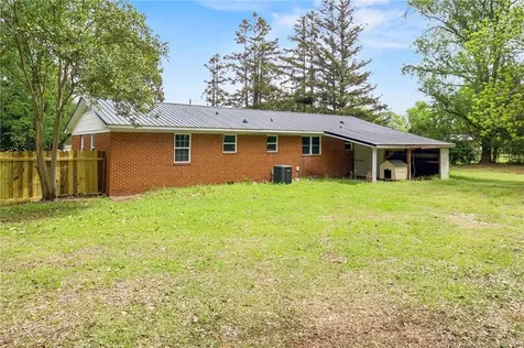 634 Pleasant Loop Fayetteville NC 28311
