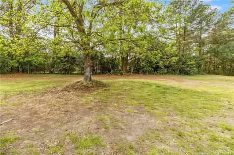 634 Pleasant Loop Fayetteville NC 28311