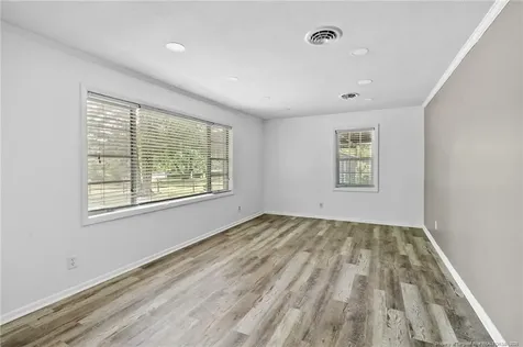 634 Pleasant Loop Fayetteville NC 28311