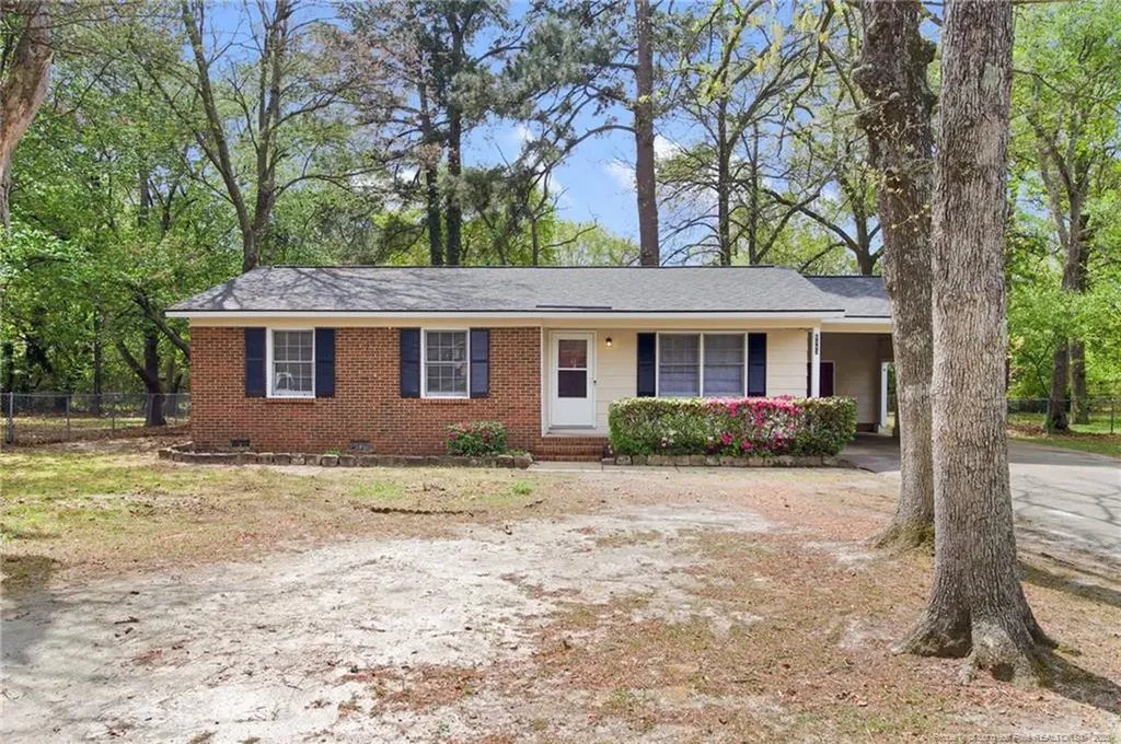 6343 Paddington Court Fayetteville NC 28304