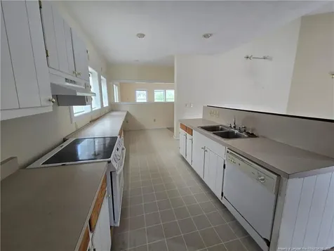 5076 Sanderosa Road Fayetteville NC 28312
