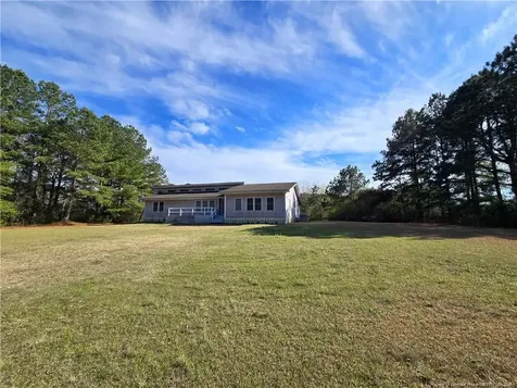 5076 Sanderosa Road Fayetteville NC 28312