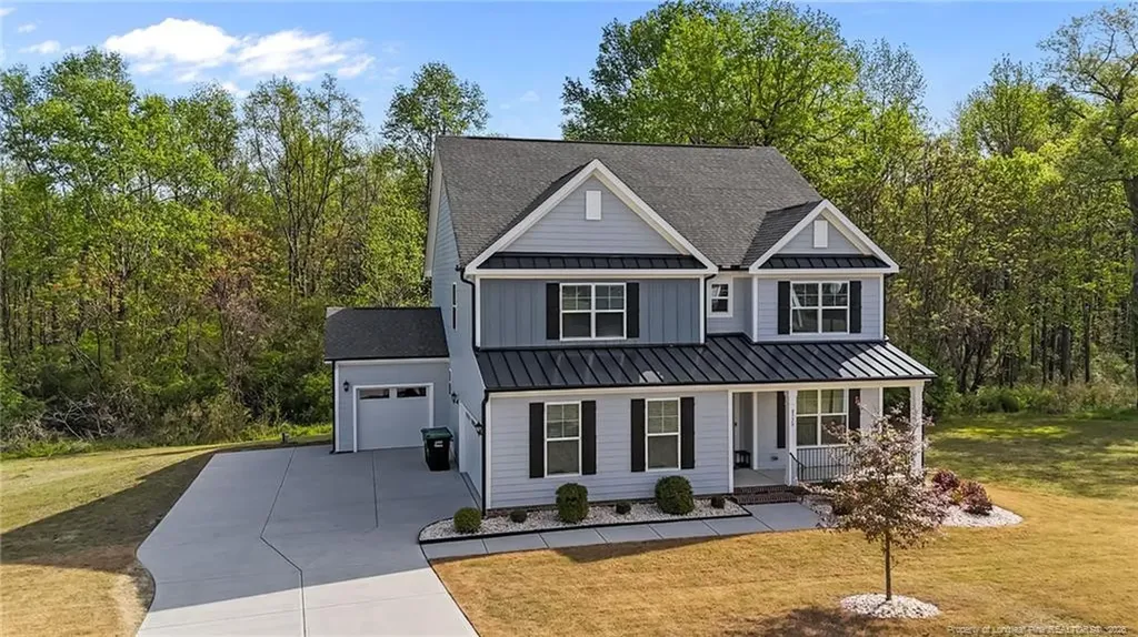 8329 Running Fern Way NC 27592