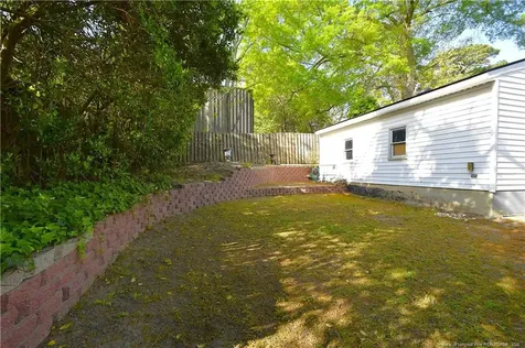 2015 Harlee Street Fayetteville NC 28303