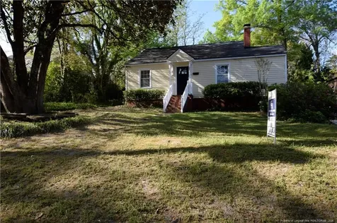 2015 Harlee Street Fayetteville NC 28303