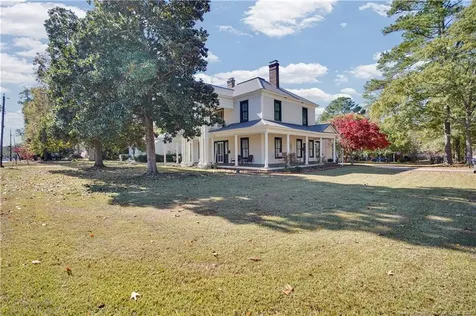 115 N Magnolia Street Raeford NC 28376