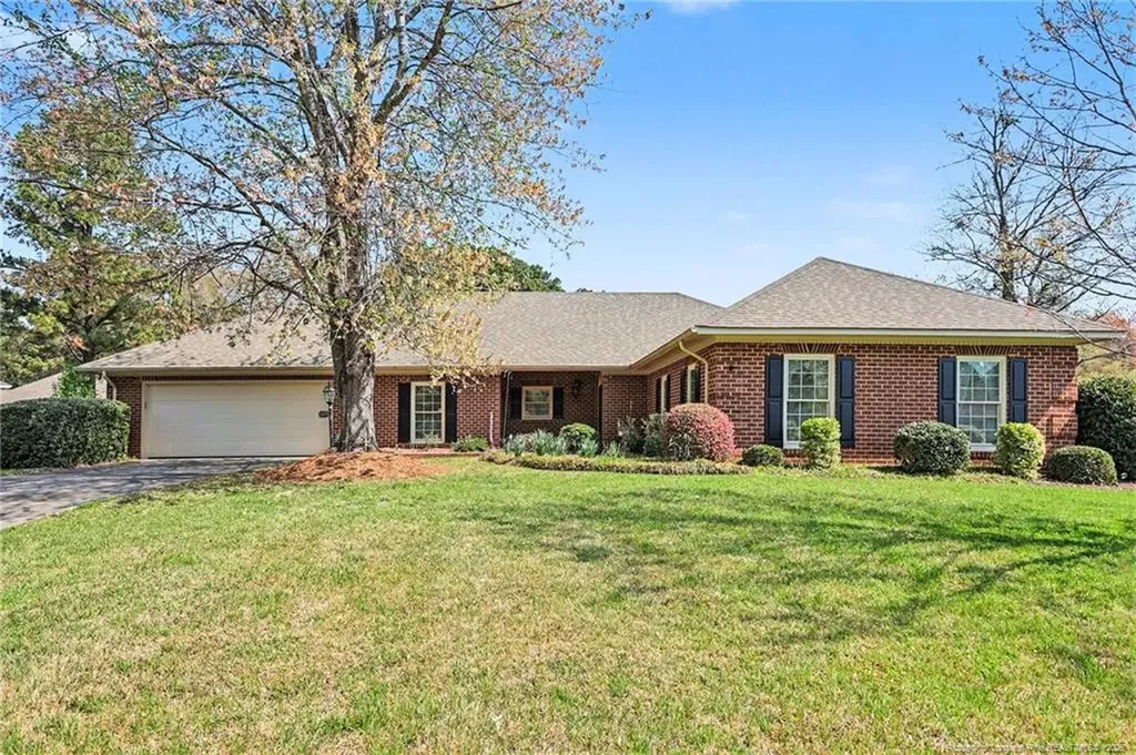 1109 Radcliff Drive Sanford NC 27330