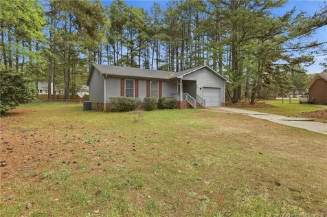 207 Cobblestone Court Raeford NC 28376