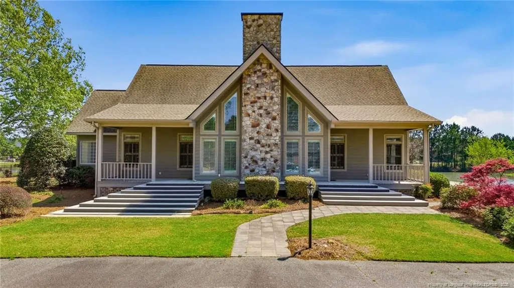 1302 Oakridge Boulevard Lumberton NC 28358