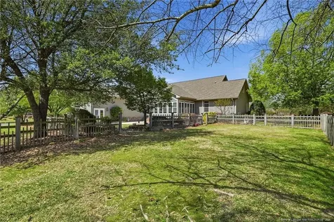 1302 Oakridge Boulevard Lumberton NC 28358