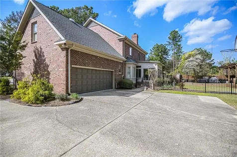 3301 Quarry Drive Fayetteville NC 28303