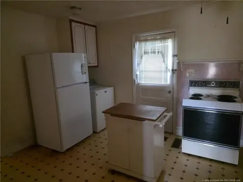 407 North Edinborough Street Red Springs NC 28377