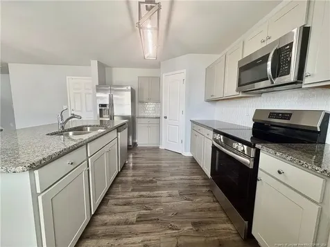 4043 Club Pond Road Raeford NC 28376