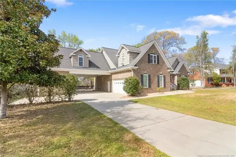 417 Foxwood Drive Hope Mills NC 28348