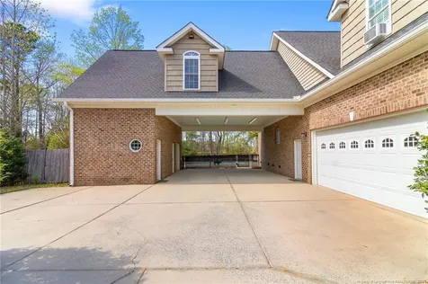417 Foxwood Drive Hope Mills NC 28348