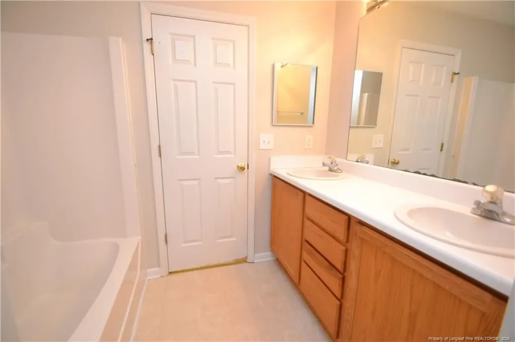 1914 Sterling Hill Drive Fuquay Varina NC 27526