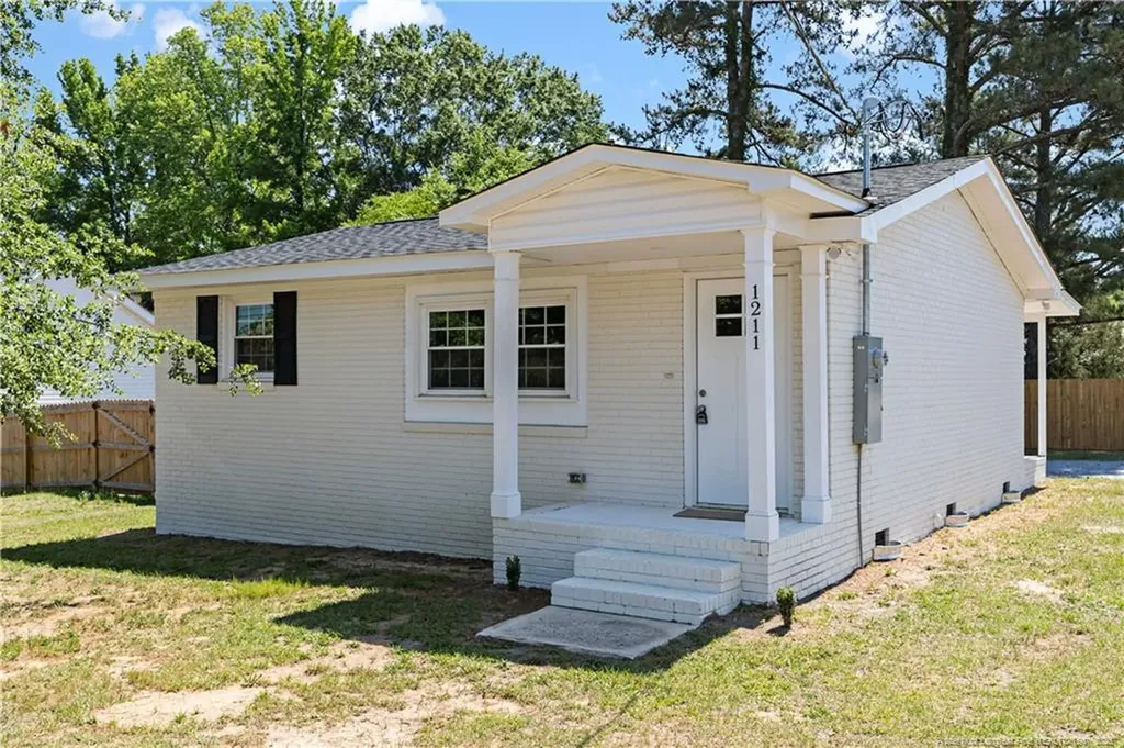 1211 S 1st Street Lillington NC 27546