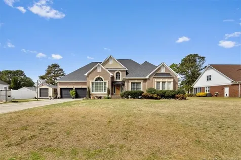 1214 Four Wood Drive Fayetteville NC 28312