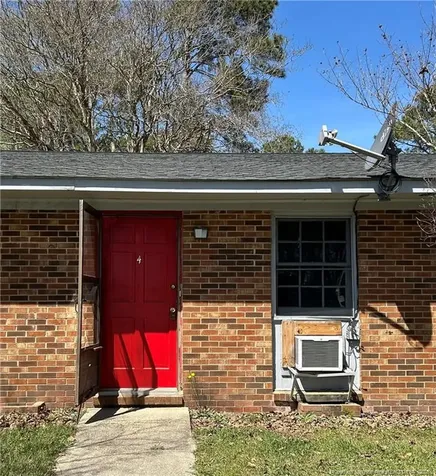 710 S Bethel Road Raeford NC 28376