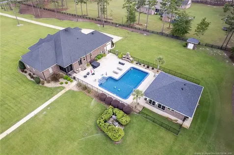 6880 Sim Canady Road Hope Mills NC 28348