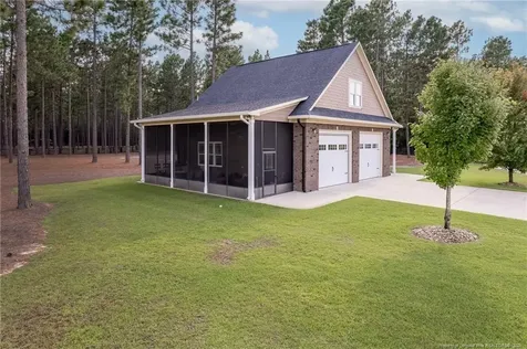 6880 Sim Canady Road Hope Mills NC 28348
