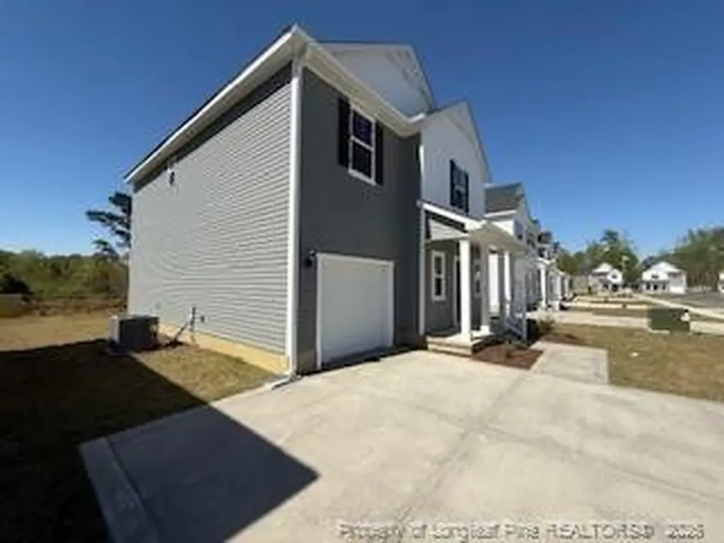 79 Stout Landing Dunn NC 28334