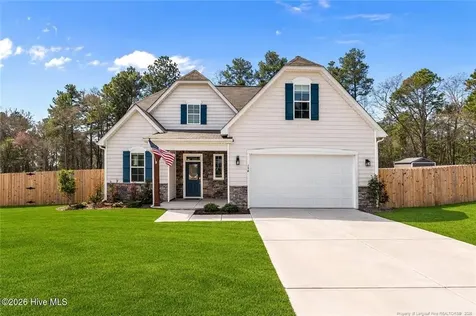 158 Woodsrun Street Raeford NC 28376