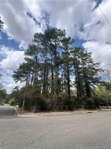 306 Woodcrest Road Fayetteville NC 28305