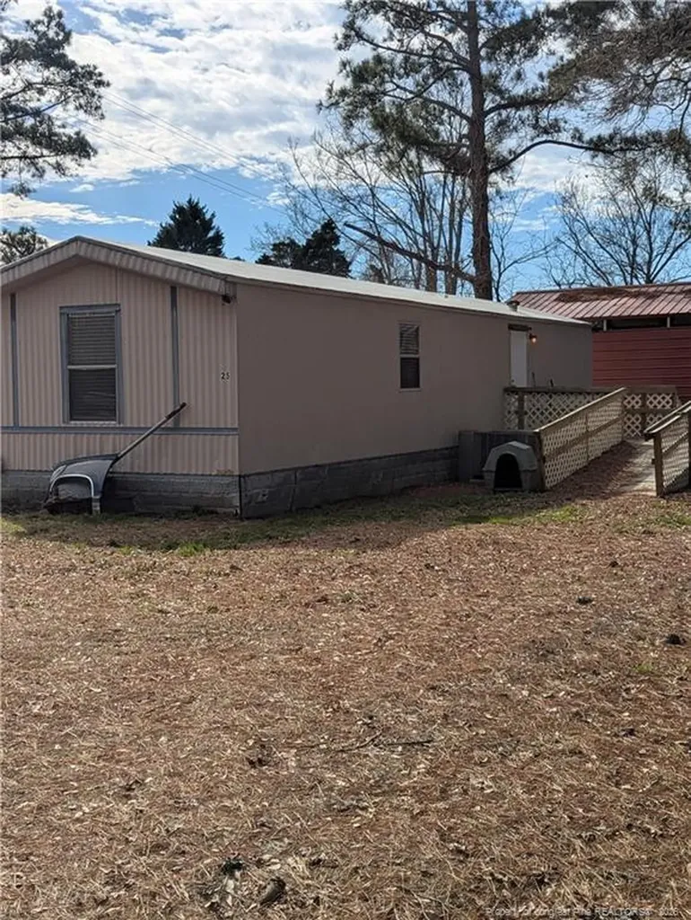 25 Plum Nellie Road Bladenboro NC 28320