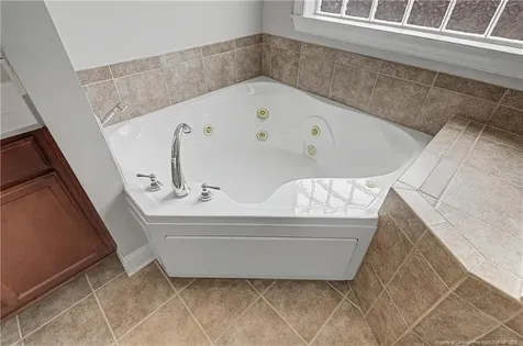 1851 Jennifer Lane Fayetteville NC 28314