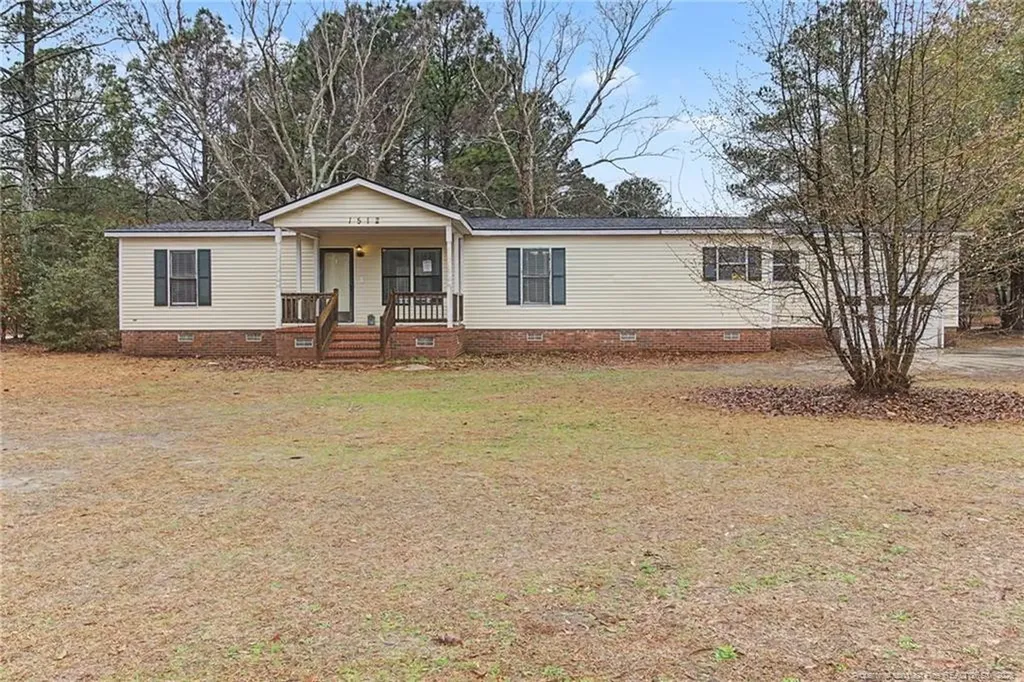 1512 Seabrook School Road Fayetteville NC 28312