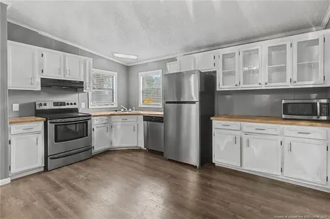 1512 Seabrook School Road Fayetteville NC 28312