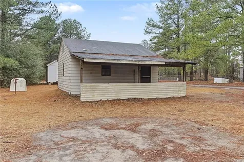 1512 Seabrook School Road Fayetteville NC 28312