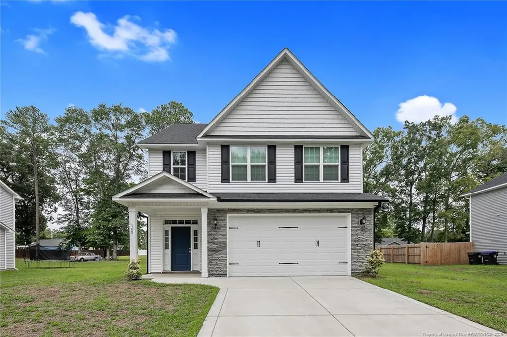 109 E 6th Avenue Raeford NC 28376