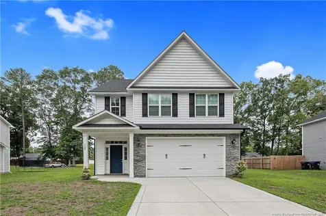 109 E 6th Avenue Raeford NC 28376