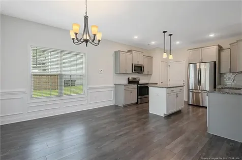 109 E 6th Avenue Raeford NC 28376