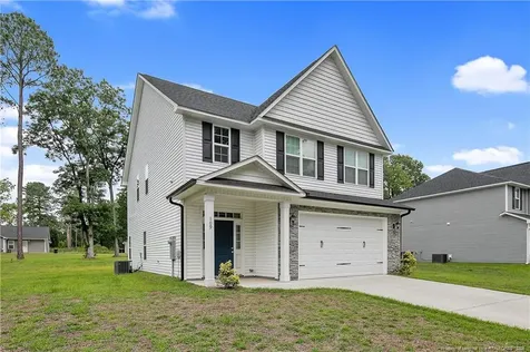 109 E 6th Avenue Raeford NC 28376