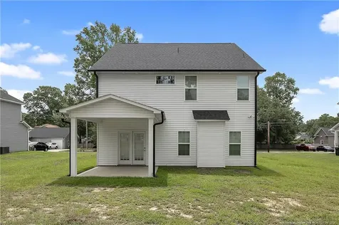 109 E 6th Avenue Raeford NC 28376