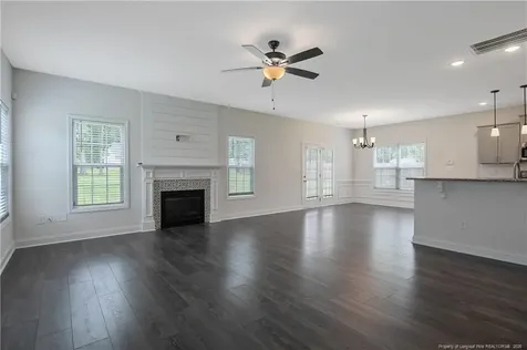 109 E 6th Avenue Raeford NC 28376