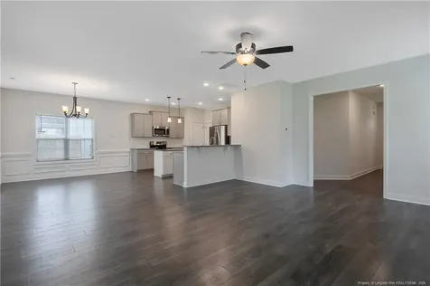 109 E 6th Avenue Raeford NC 28376