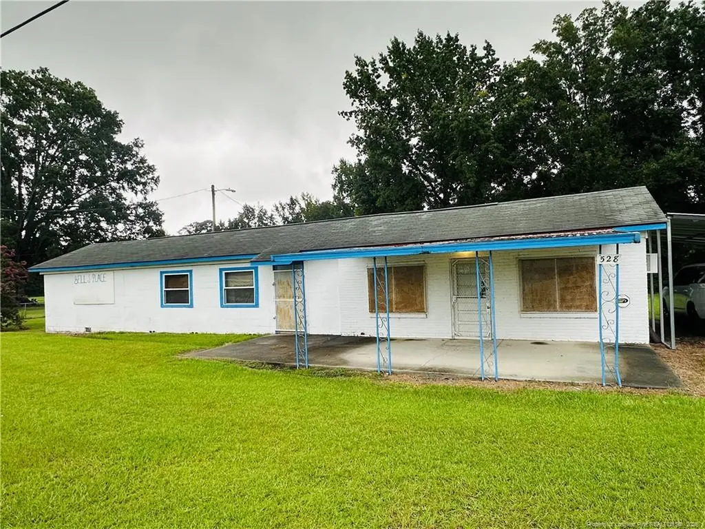 528 N 5th Street Saint Pauls NC 28384